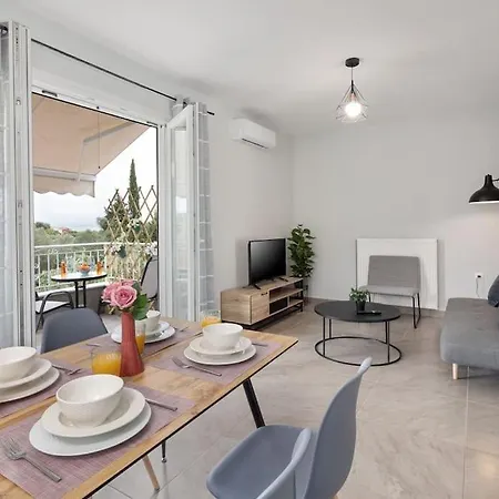 Summer Moments Pool * Evropouloi