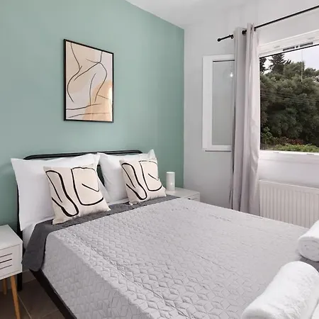 Summer Moments Pool Daire Evropouloi